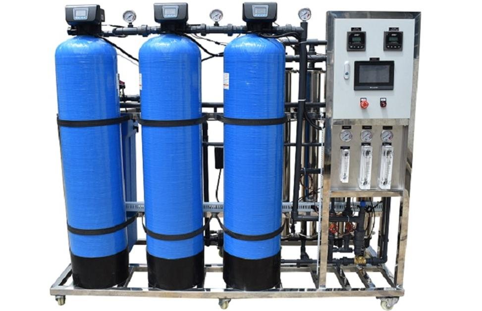 FRP Reverse Osmosis Plant 4500 LPH for Industrial Water Treatment and Mineral Water Production